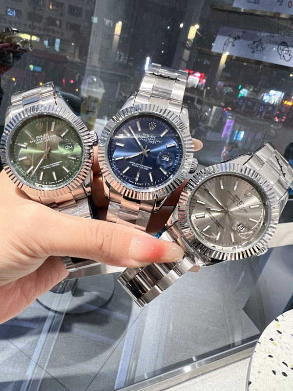 ブランド時計全体デザイン